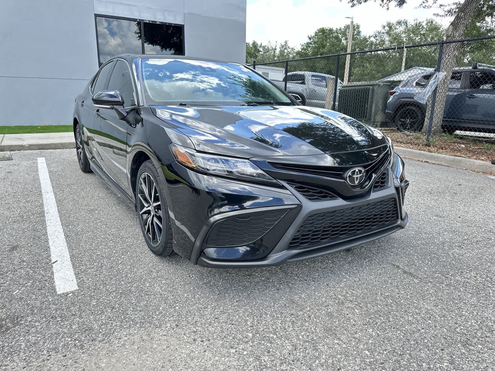 Thumbnail: 2023 Toyota Camry - 11