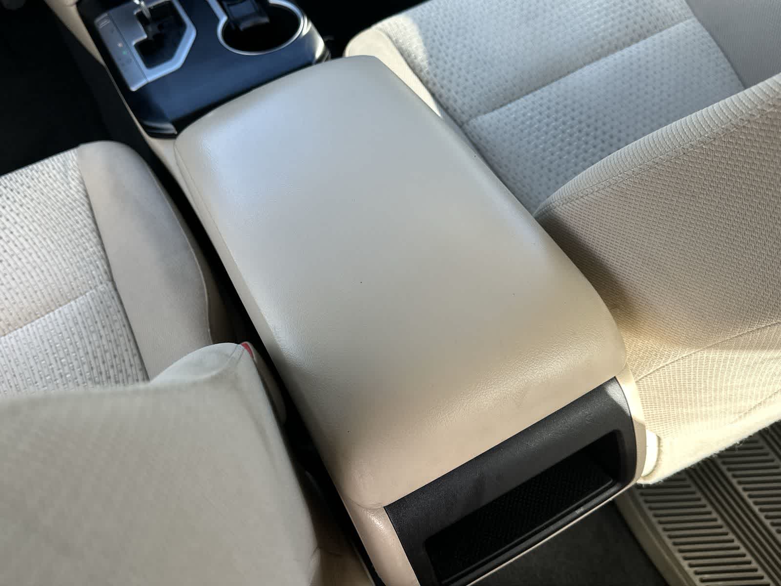 Thumbnail: 2014 Toyota Camry - 15