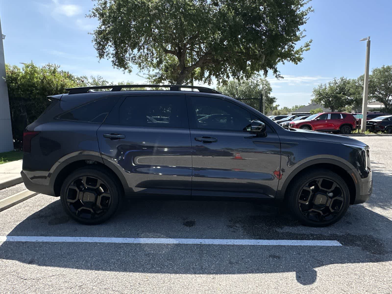 Thumbnail: 2025 Kia Sorento - 10