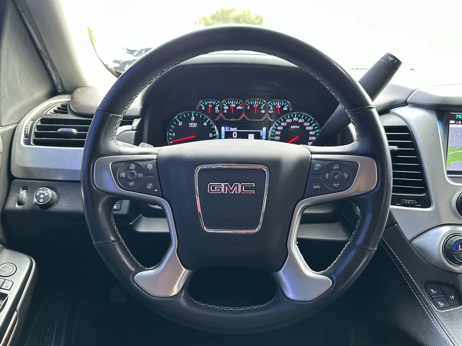Thumbnail: 2019 GMC Yukon XL - 10