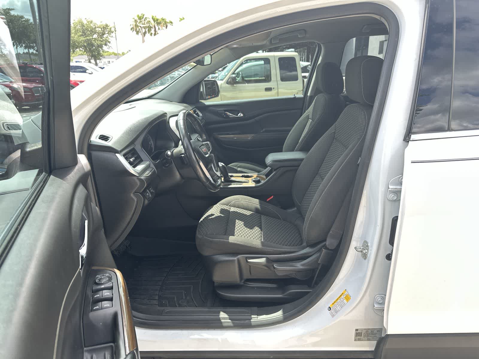 Thumbnail: 2019 GMC Acadia - 2