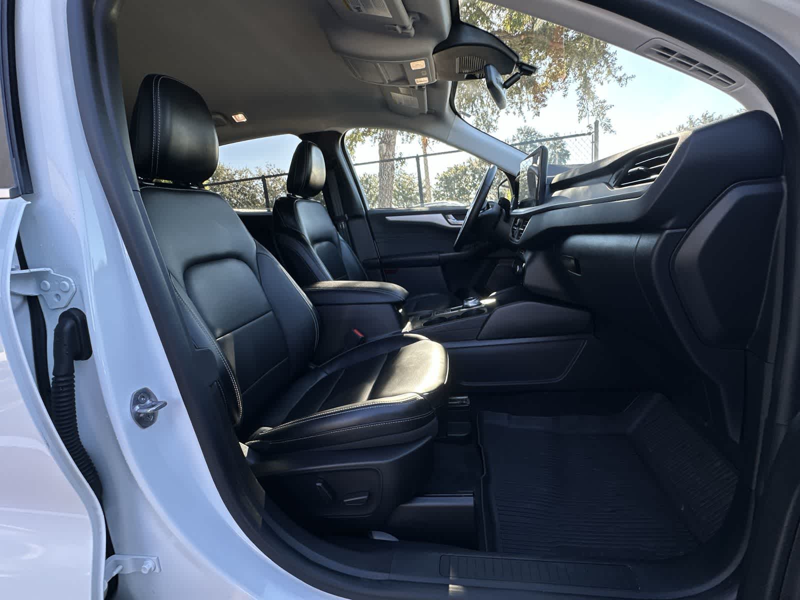 Thumbnail: 2023 Ford Escape - 12