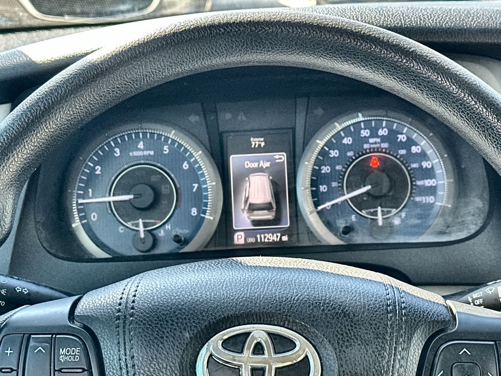 Thumbnail: 2018 Toyota Sienna - 18