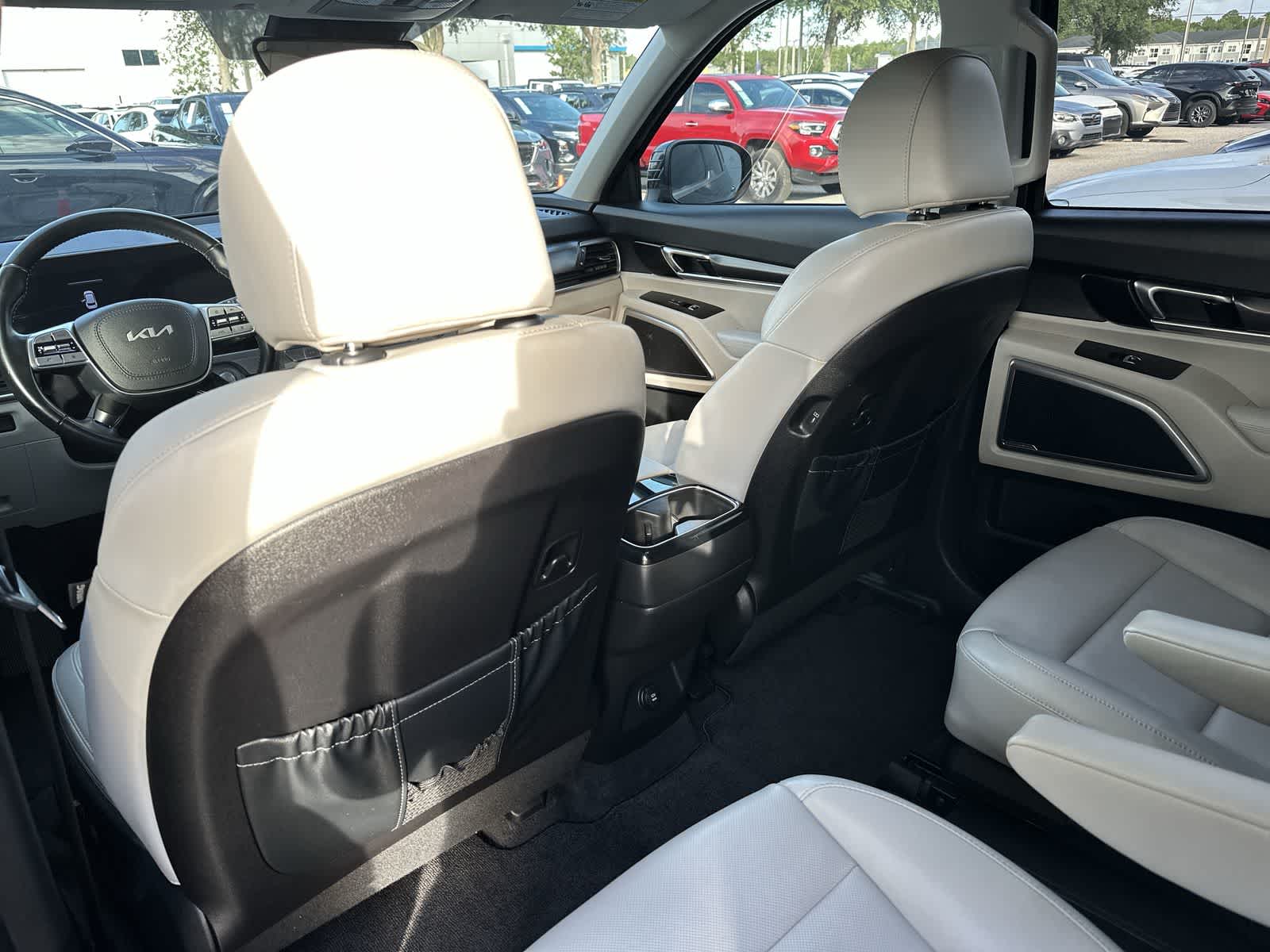 Thumbnail: 2024 Kia Telluride - 17