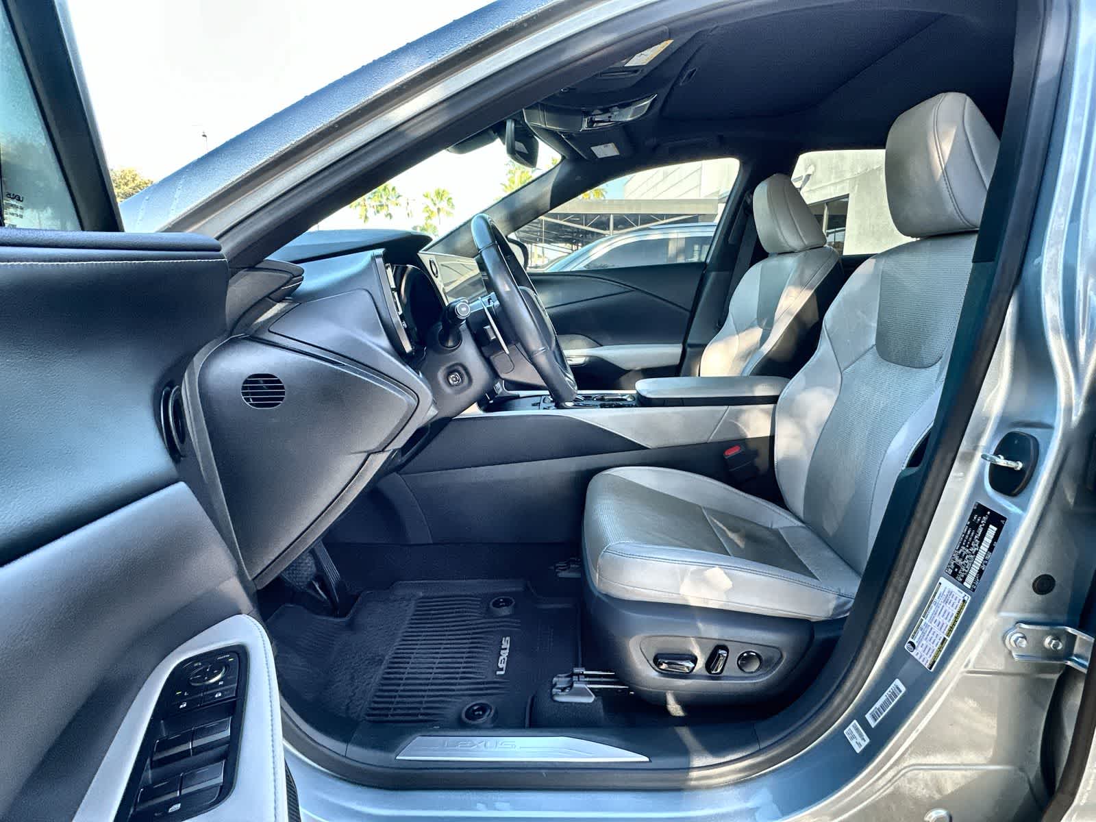 Thumbnail: 2023 Lexus RX - 2