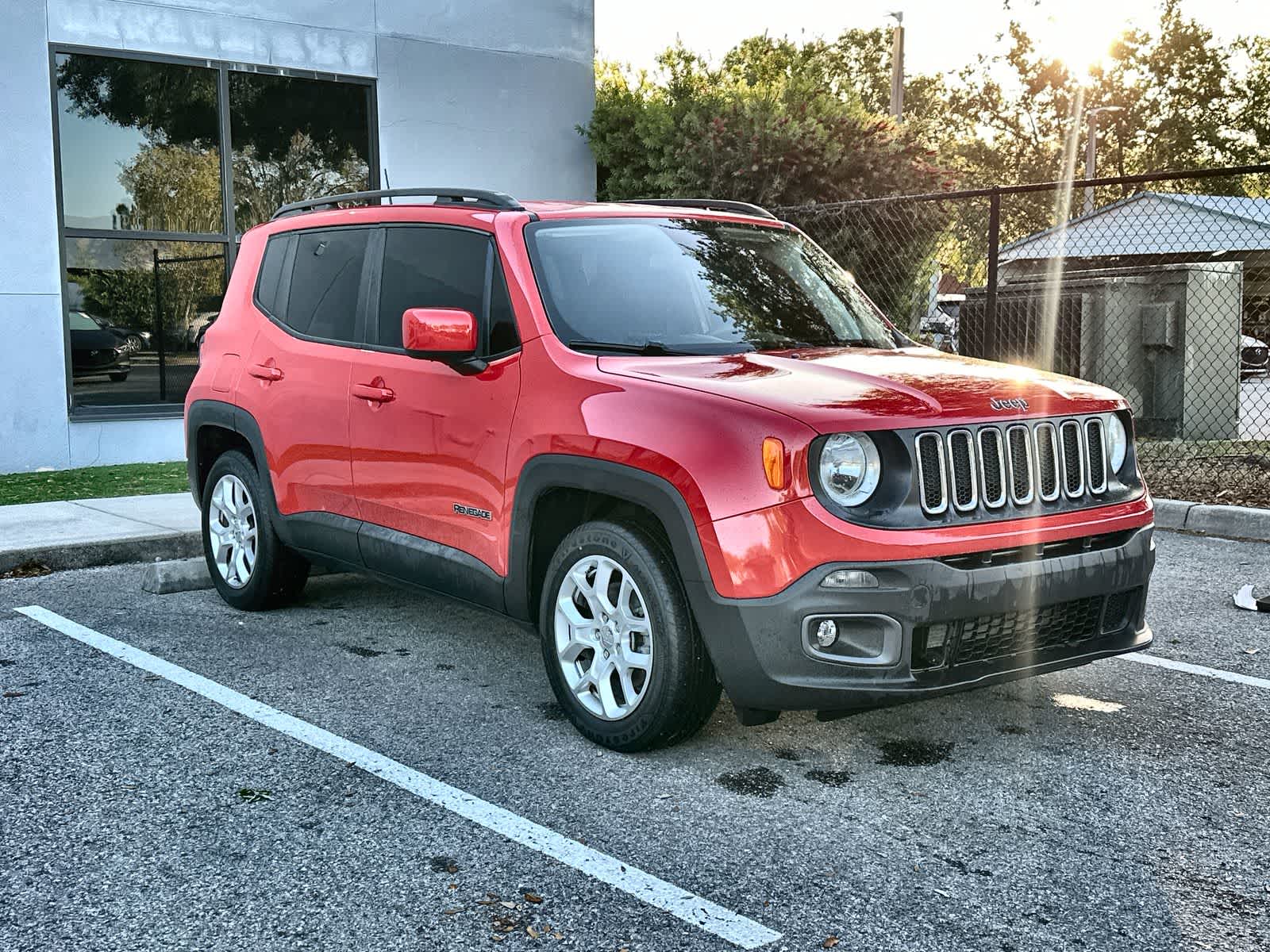 Thumbnail: 2018 Jeep Renegade - 11