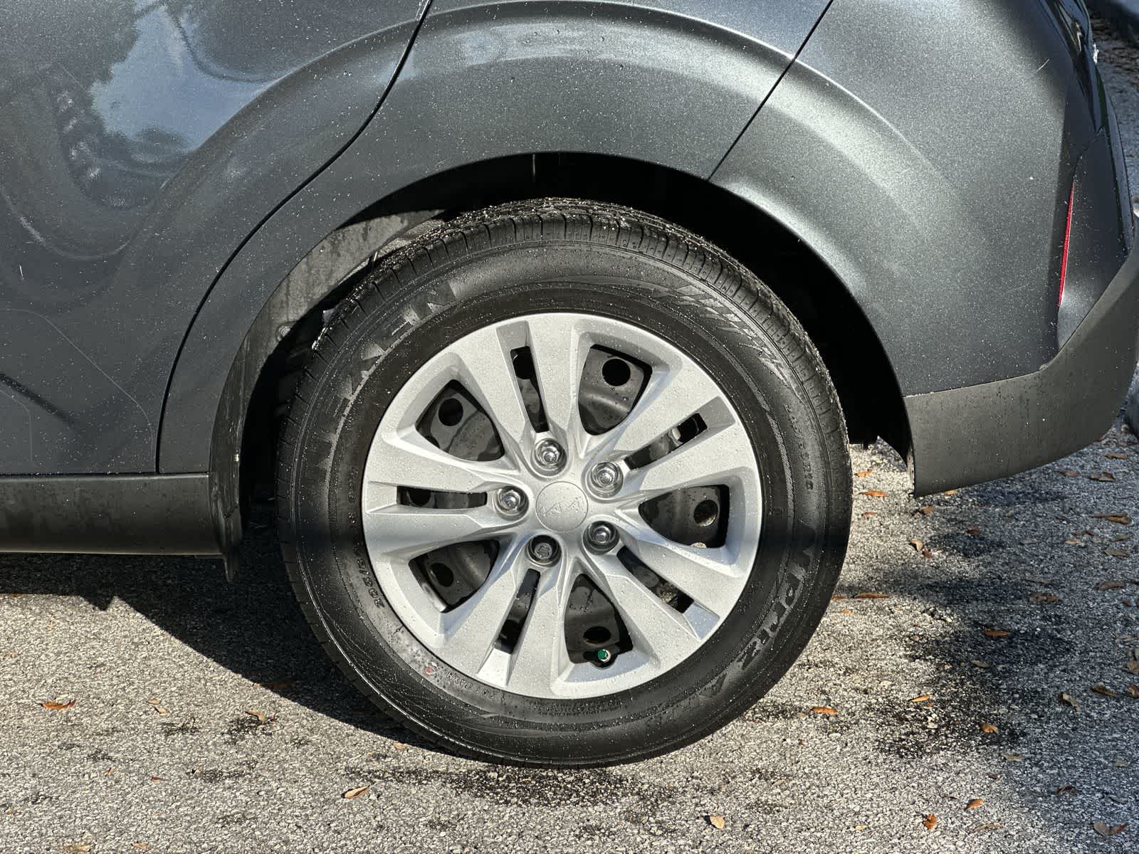 Thumbnail: 2023 Kia Soul - 8