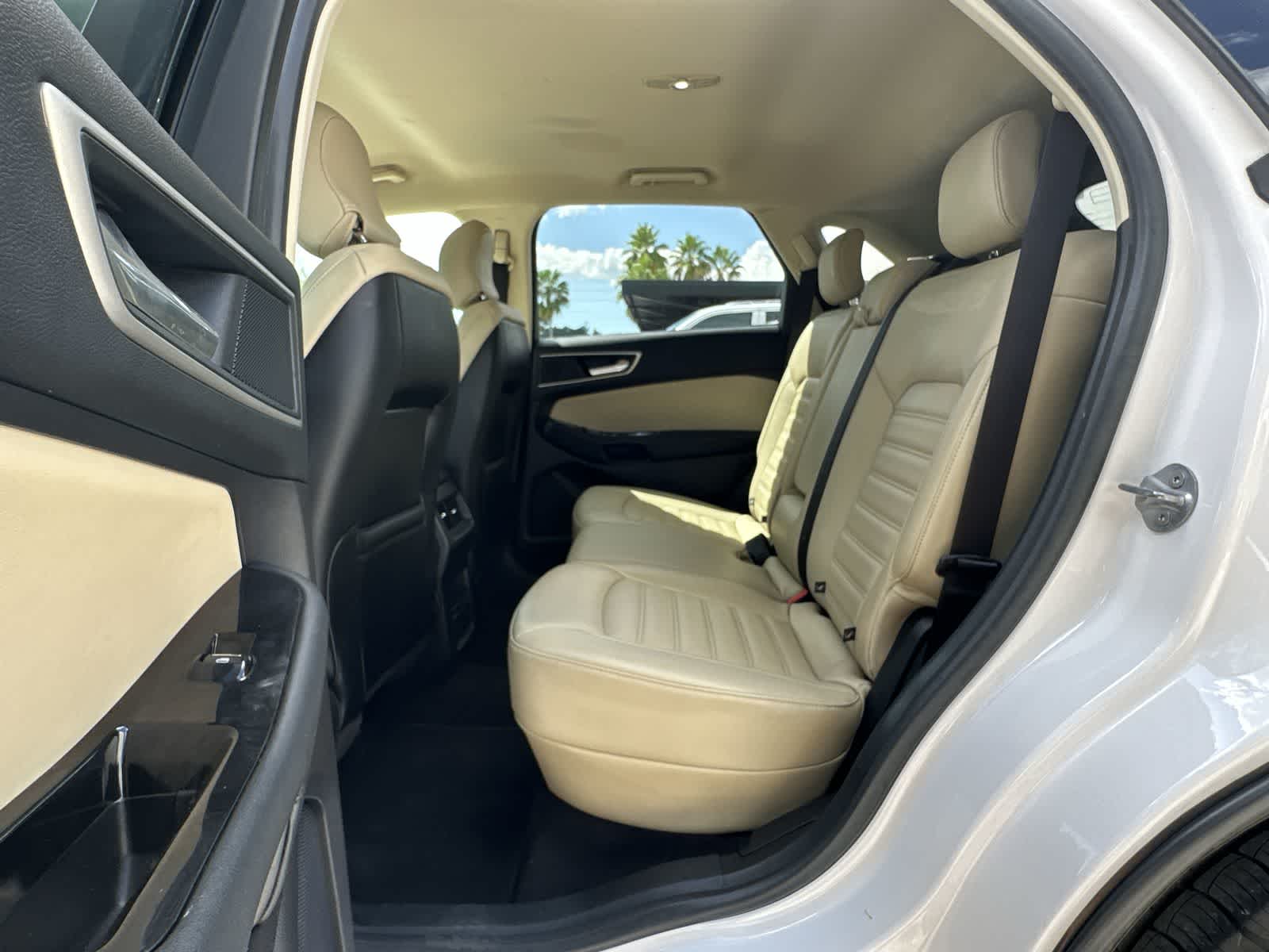 Thumbnail: 2019 Ford Edge - 13