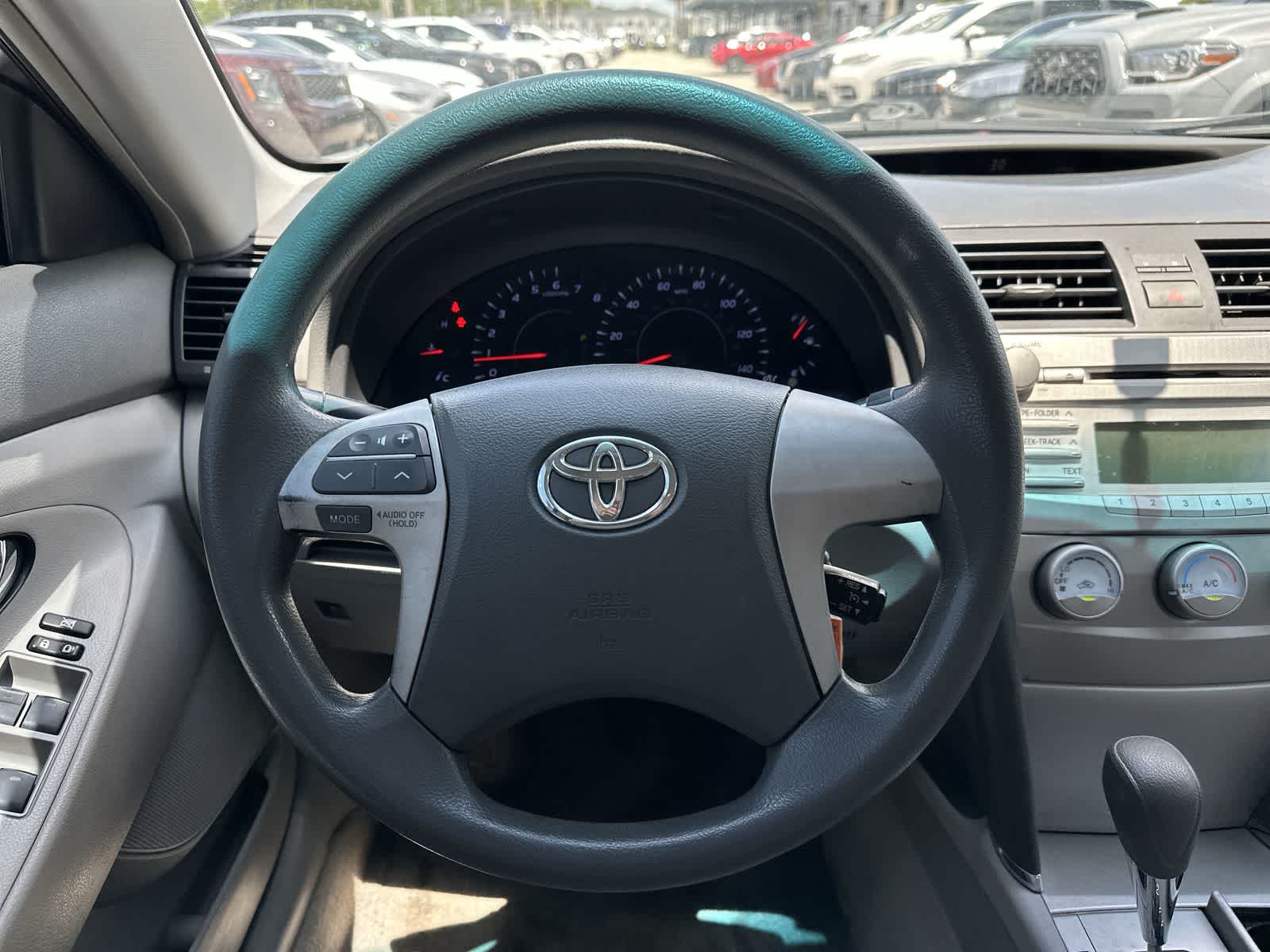 2010 Toyota Camry LE 14