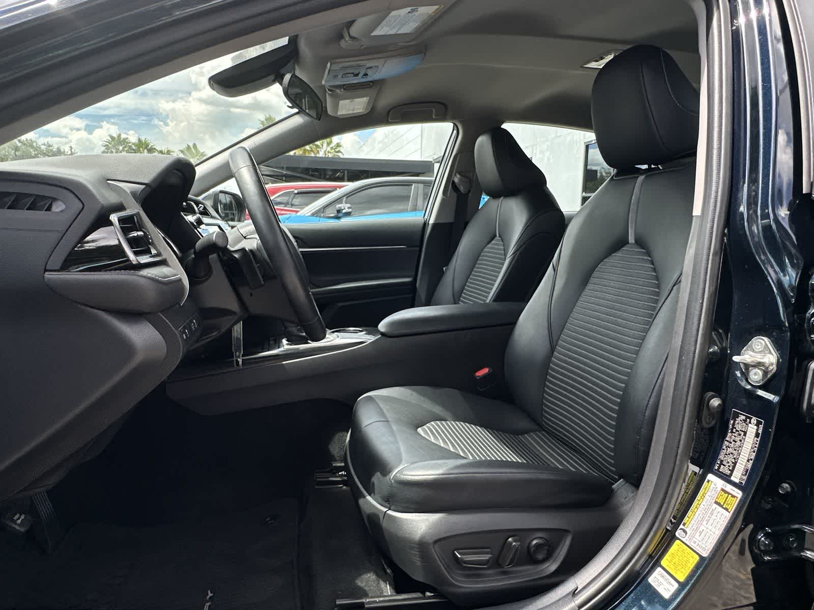 Thumbnail: 2020 Toyota Camry - 11
