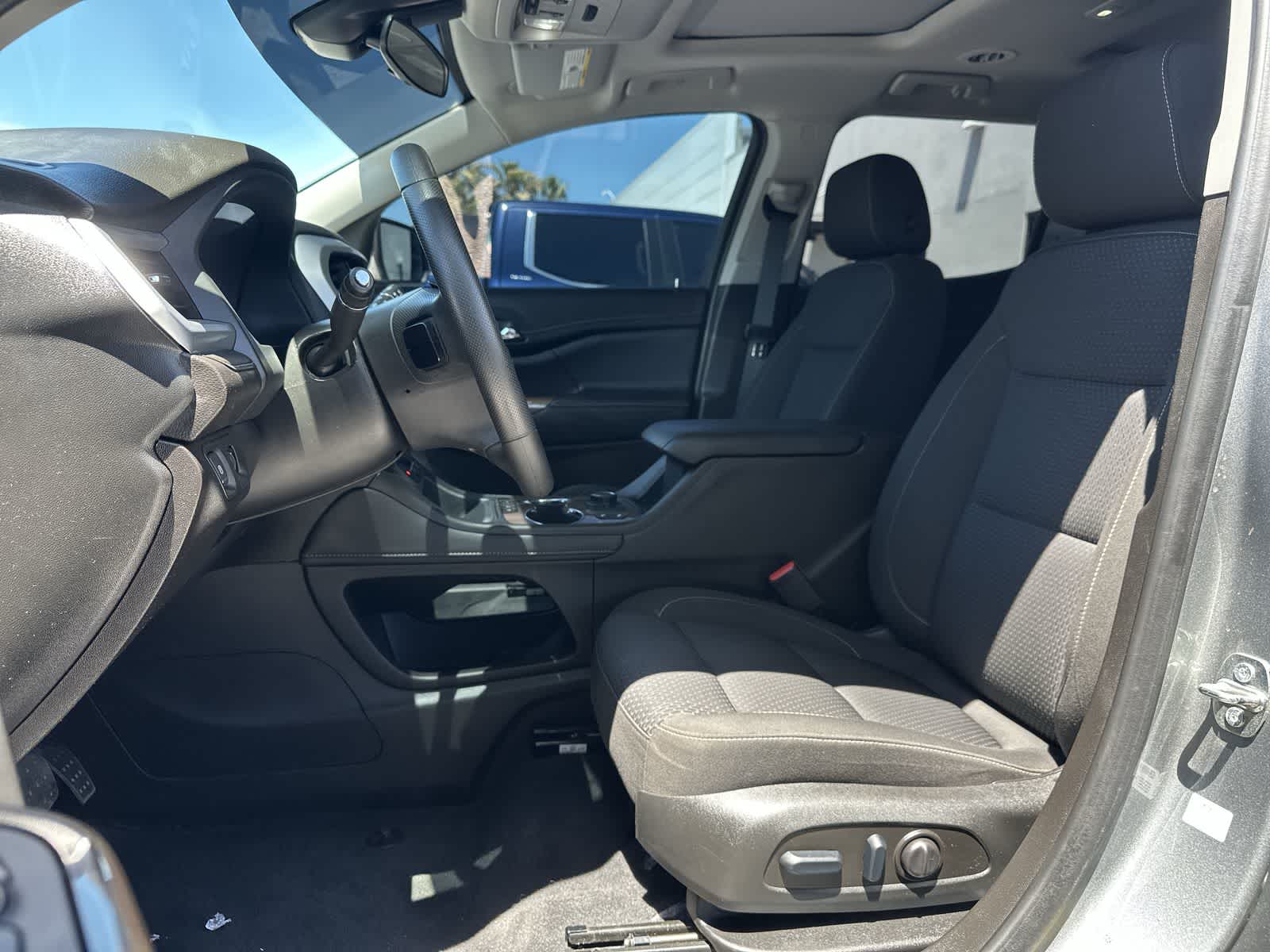 Thumbnail: 2023 GMC Acadia - 3