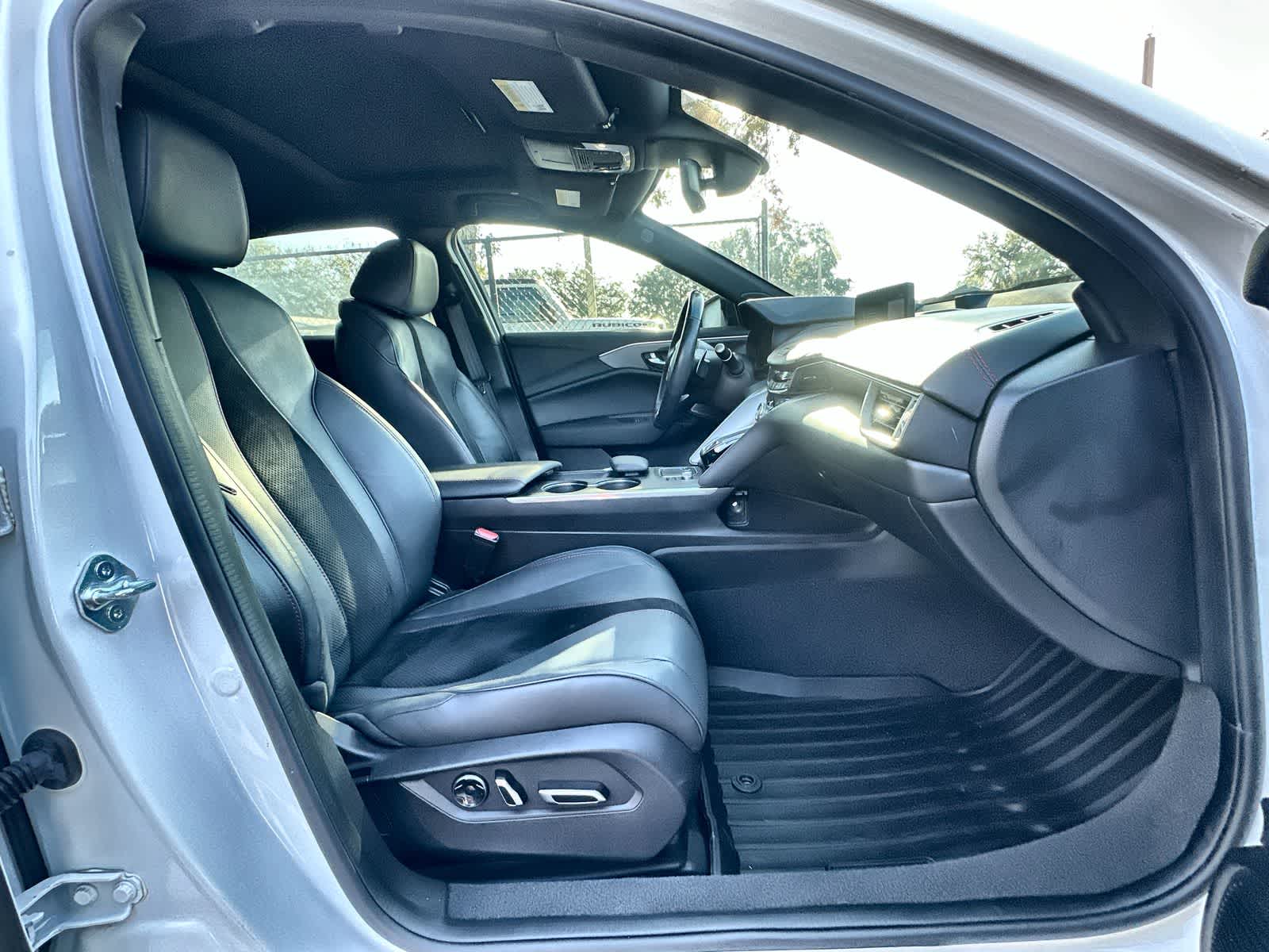 Thumbnail: 2022 Acura TLX - 14