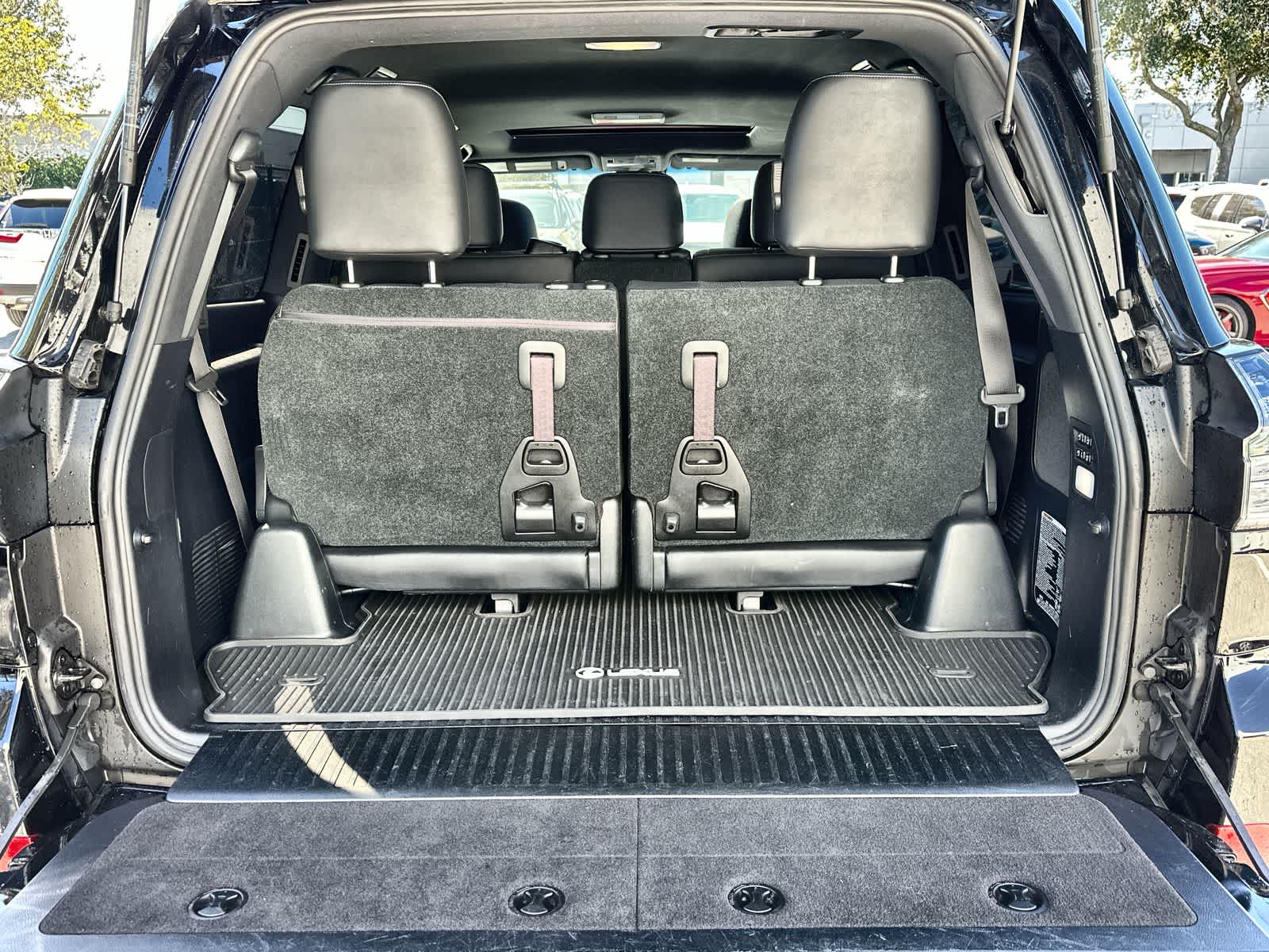 Thumbnail: 2021 Lexus LX - 26