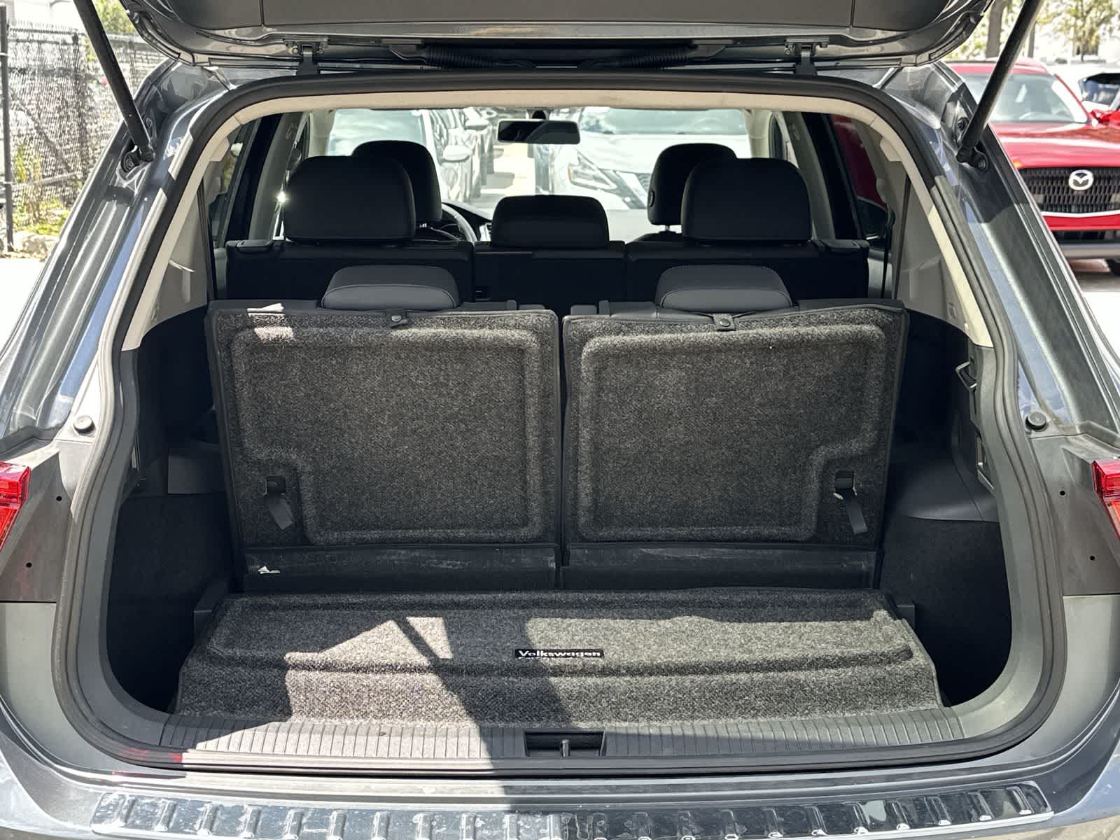Thumbnail: 2020 Volkswagen Tiguan - 19