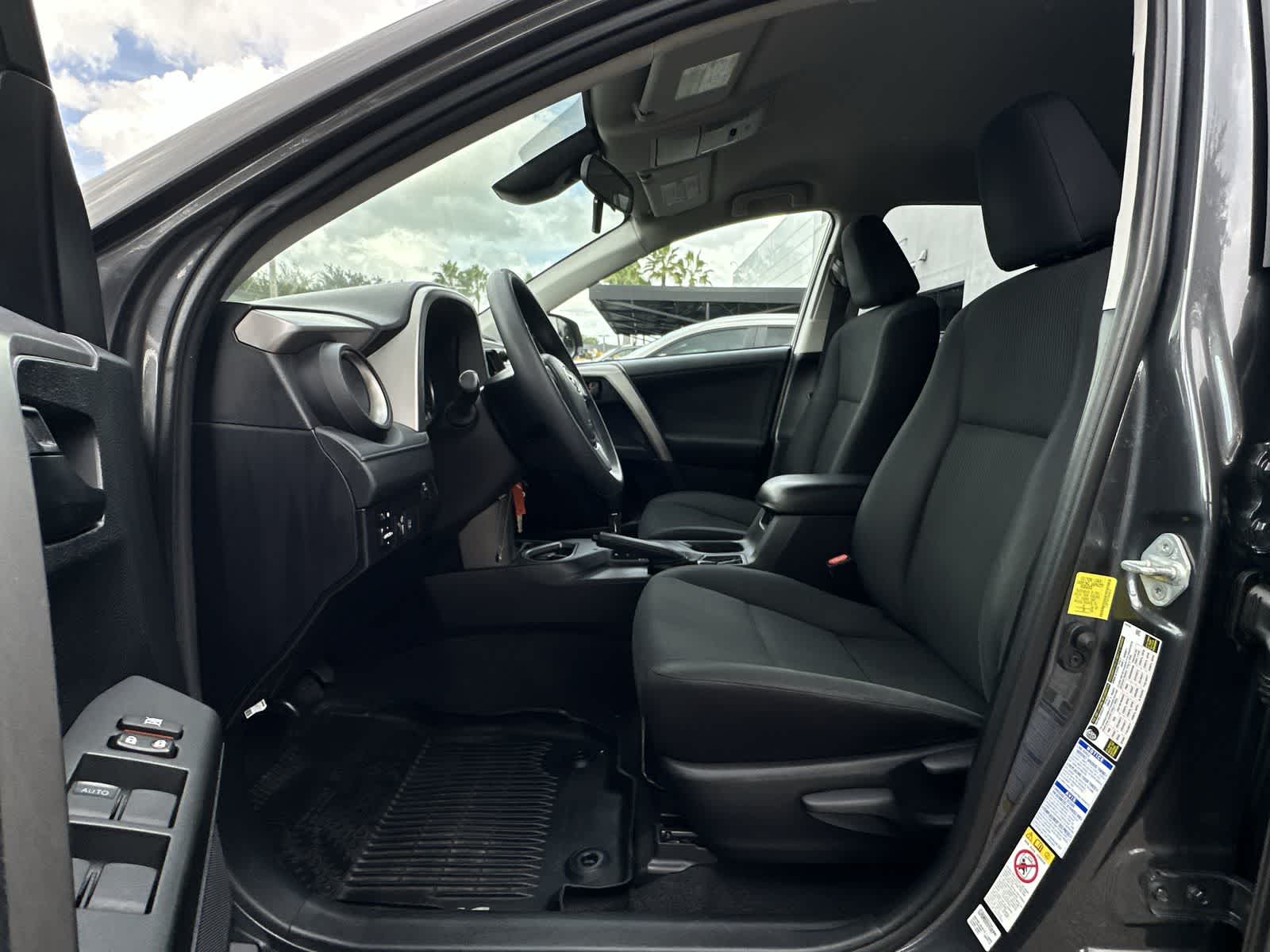 Thumbnail: 2017 Toyota RAV4 - 2