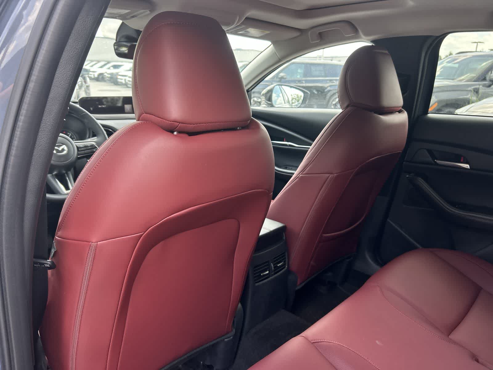 2025 Mazda CX-30 Carbon 12