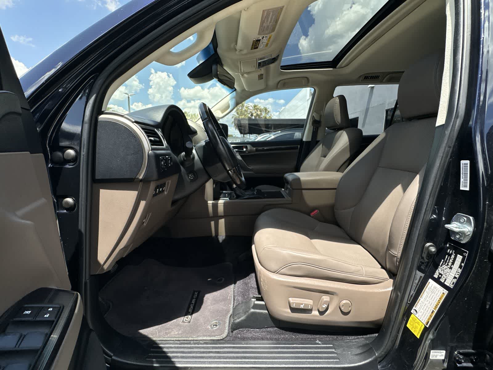 Thumbnail: 2021 Lexus GX - 2