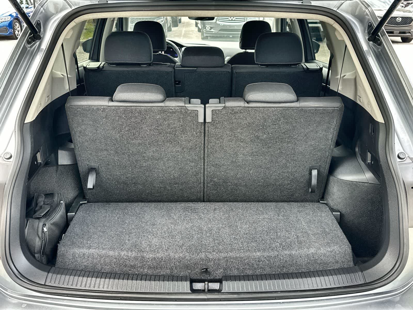 Thumbnail: 2024 Volkswagen Tiguan - 19