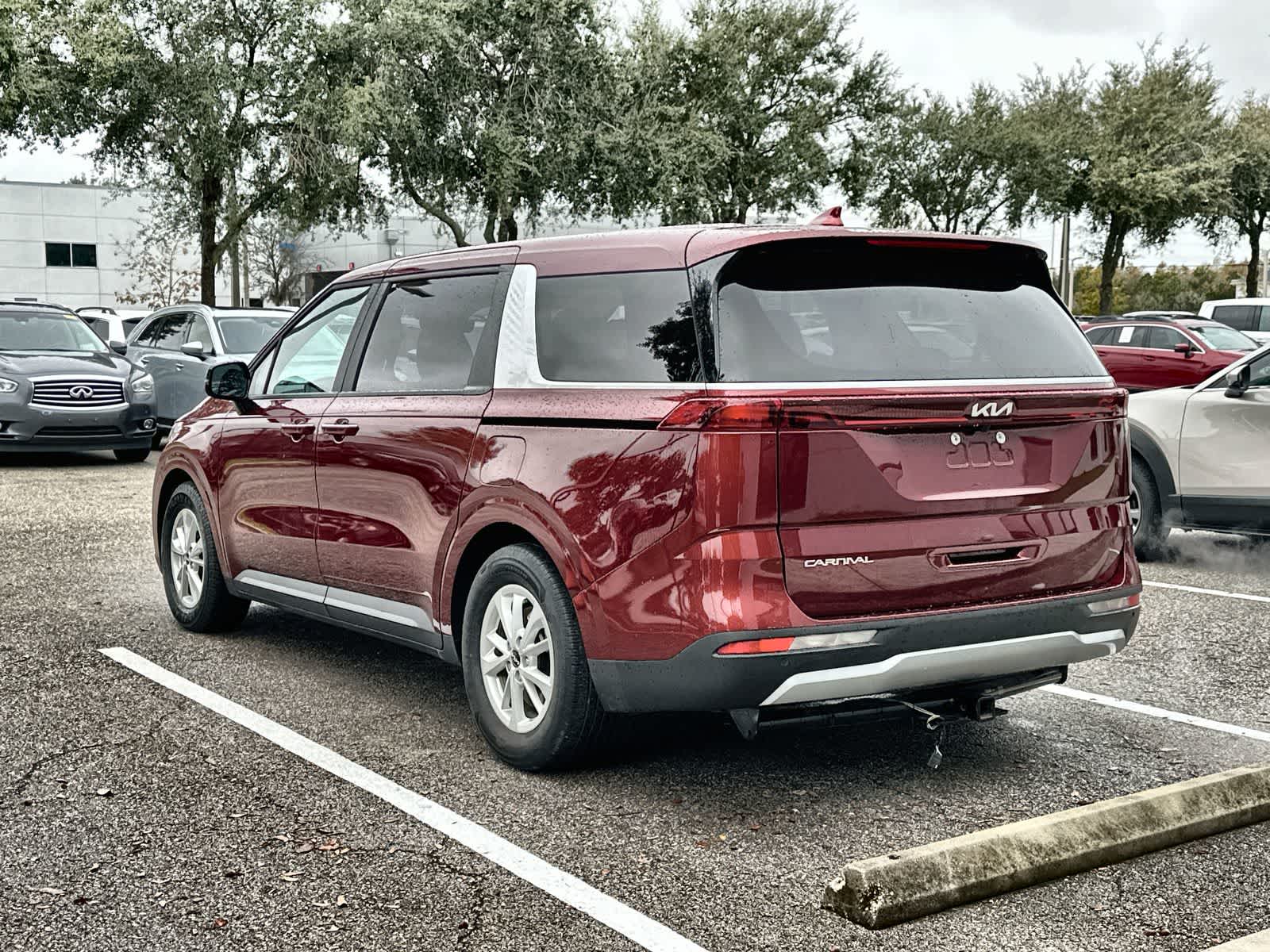 Thumbnail: 2024 Kia Carnival - 4
