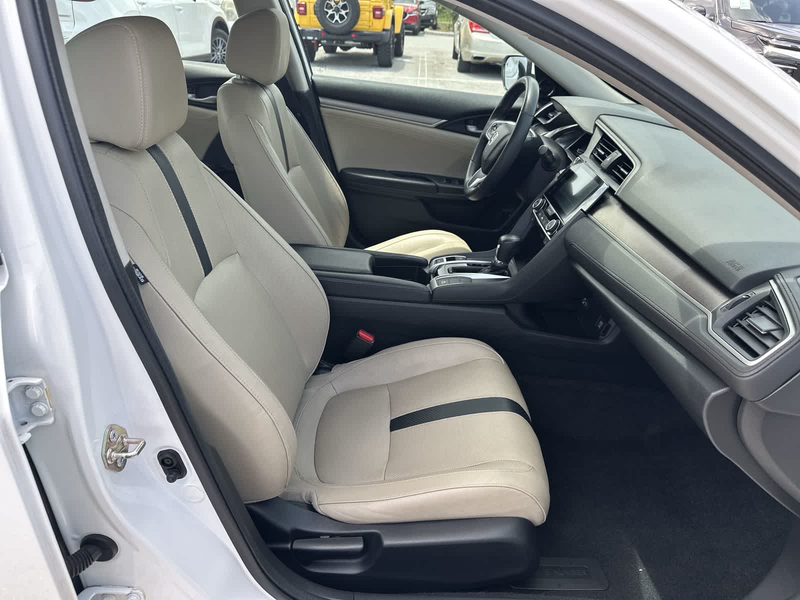 2016 Honda Civic  14