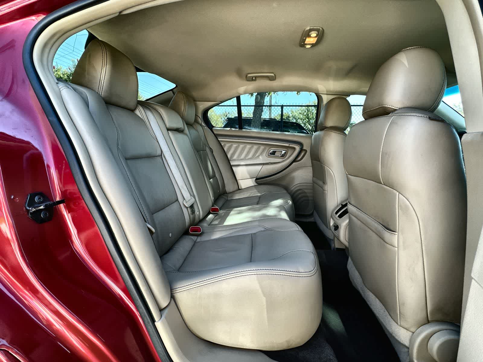 Thumbnail: 2015 Ford Taurus - 19