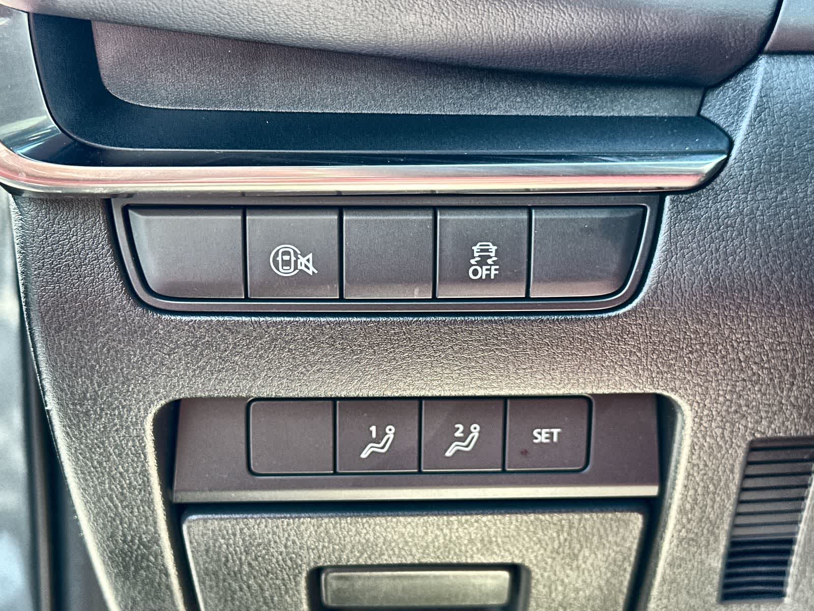 Thumbnail: 2025 Mazda Mazda3 - 27