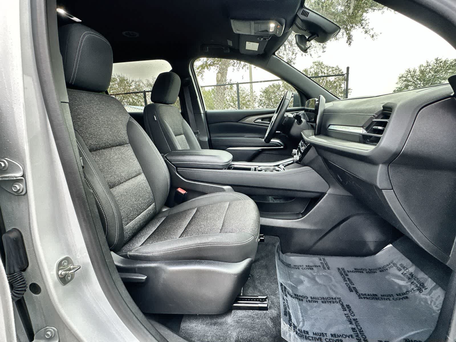 Thumbnail: 2024 Chevrolet Traverse - 9