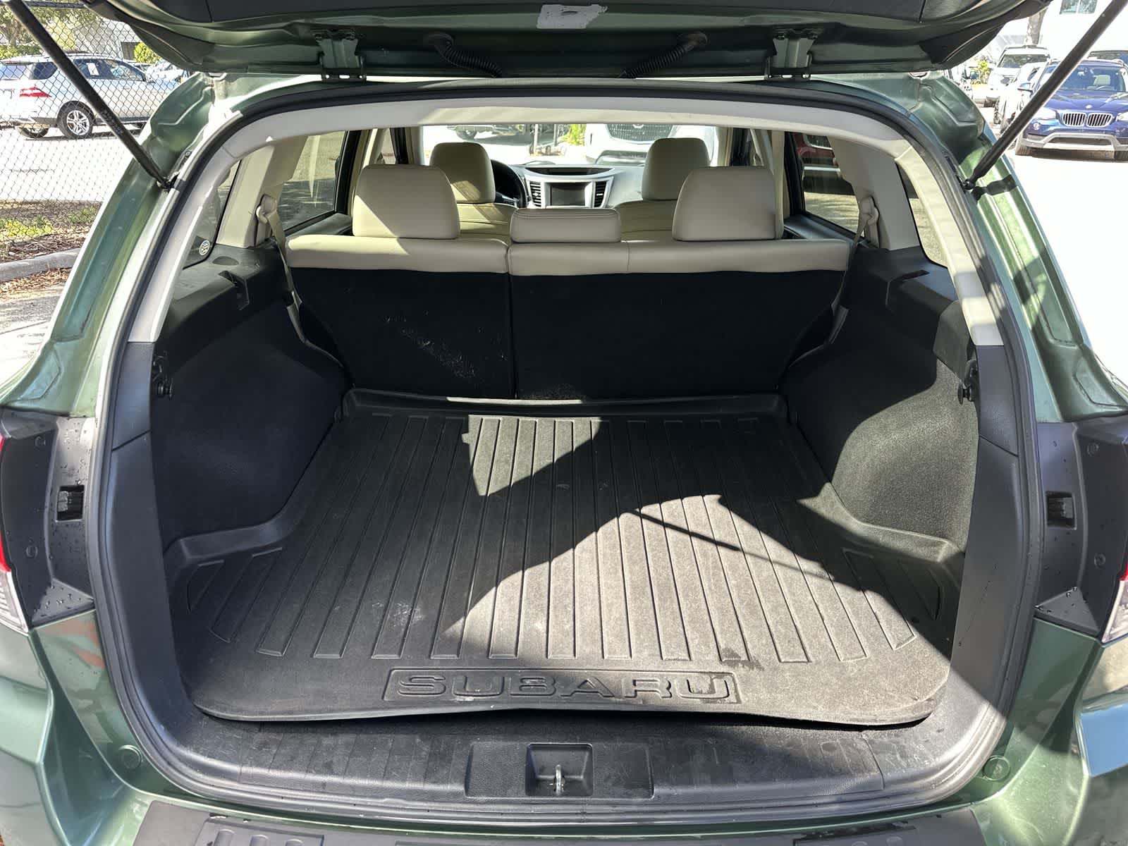 Thumbnail: 2014 Subaru Outback - 18