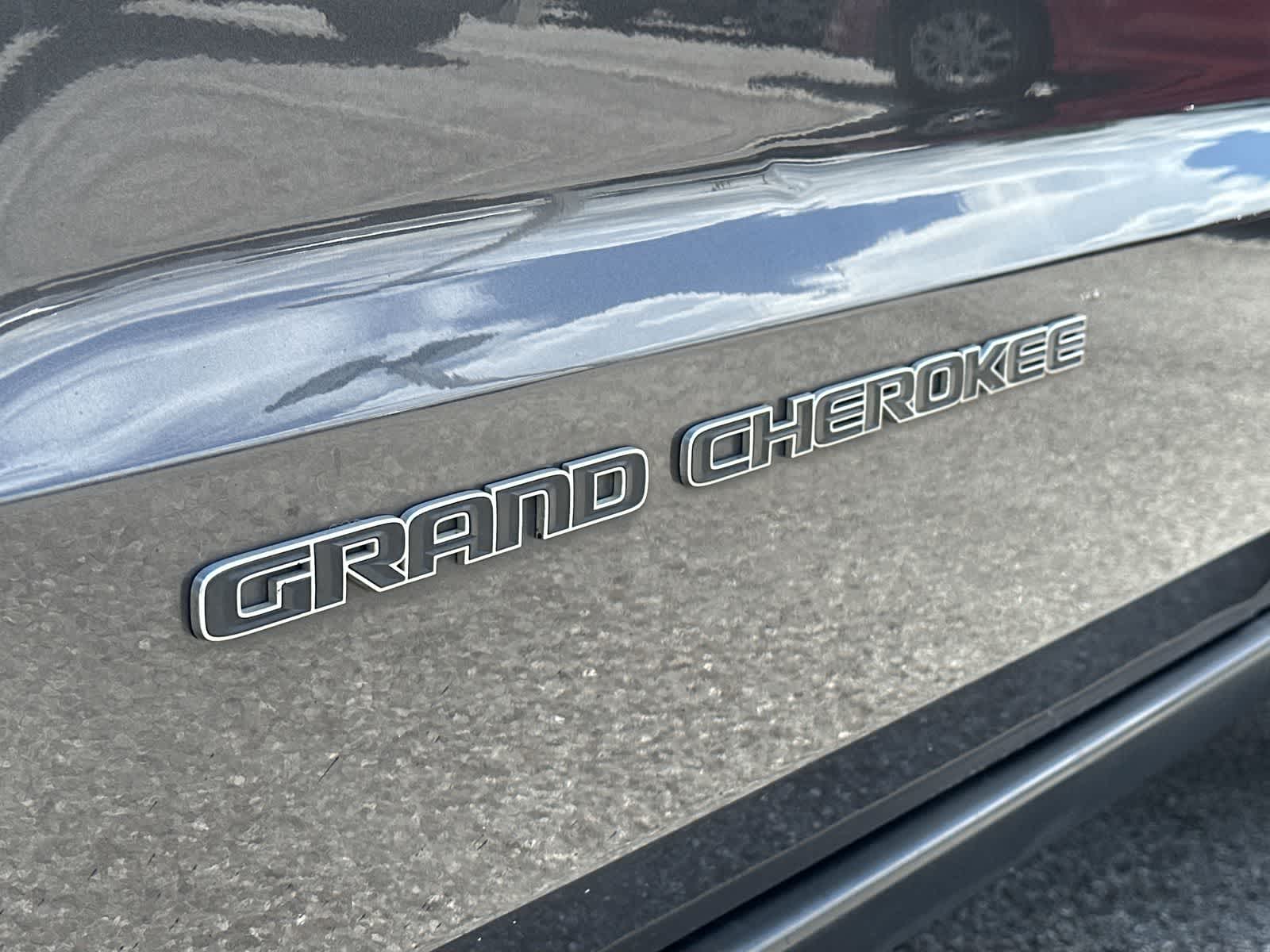 Thumbnail: 2017 Jeep Grand Cherokee - 7