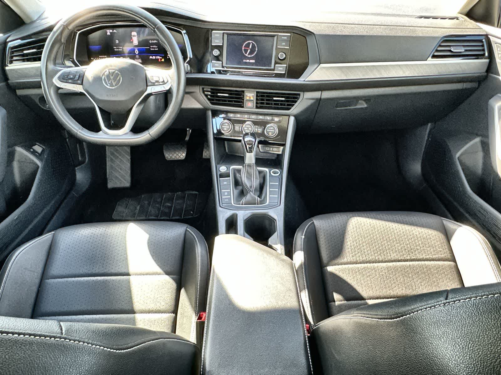 Thumbnail: 2024 Volkswagen Jetta - 10