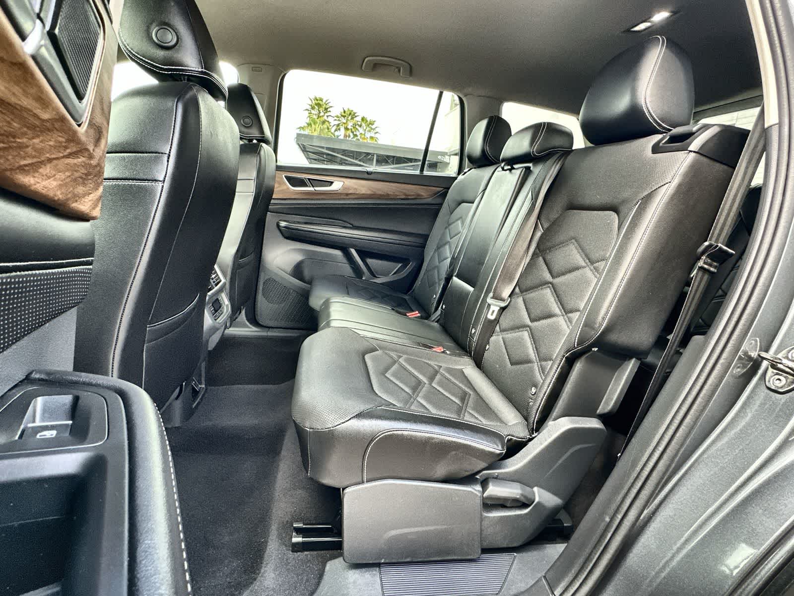 Thumbnail: 2024 Volkswagen Atlas - 4