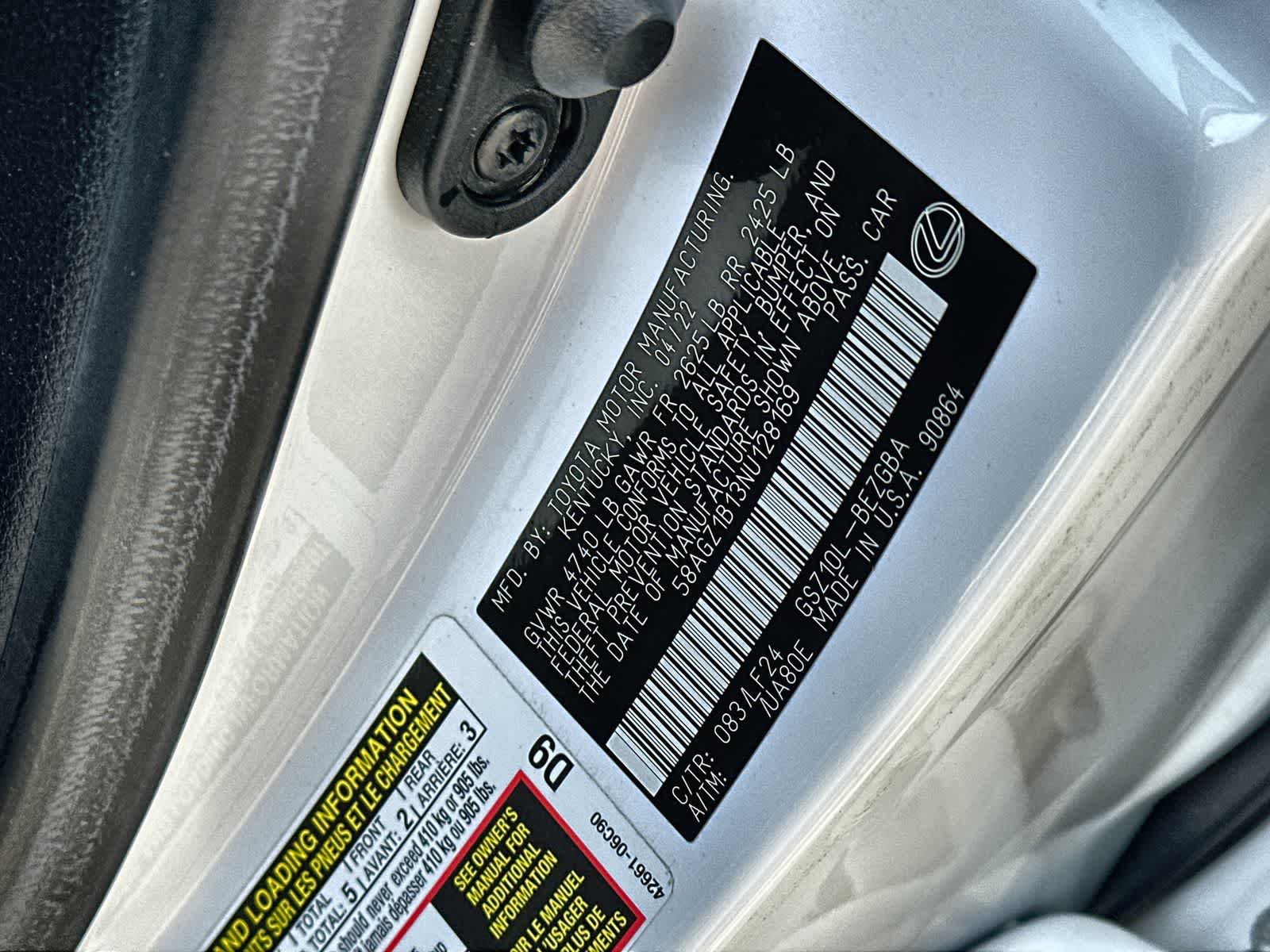 Thumbnail: 2022 Lexus ES - 21