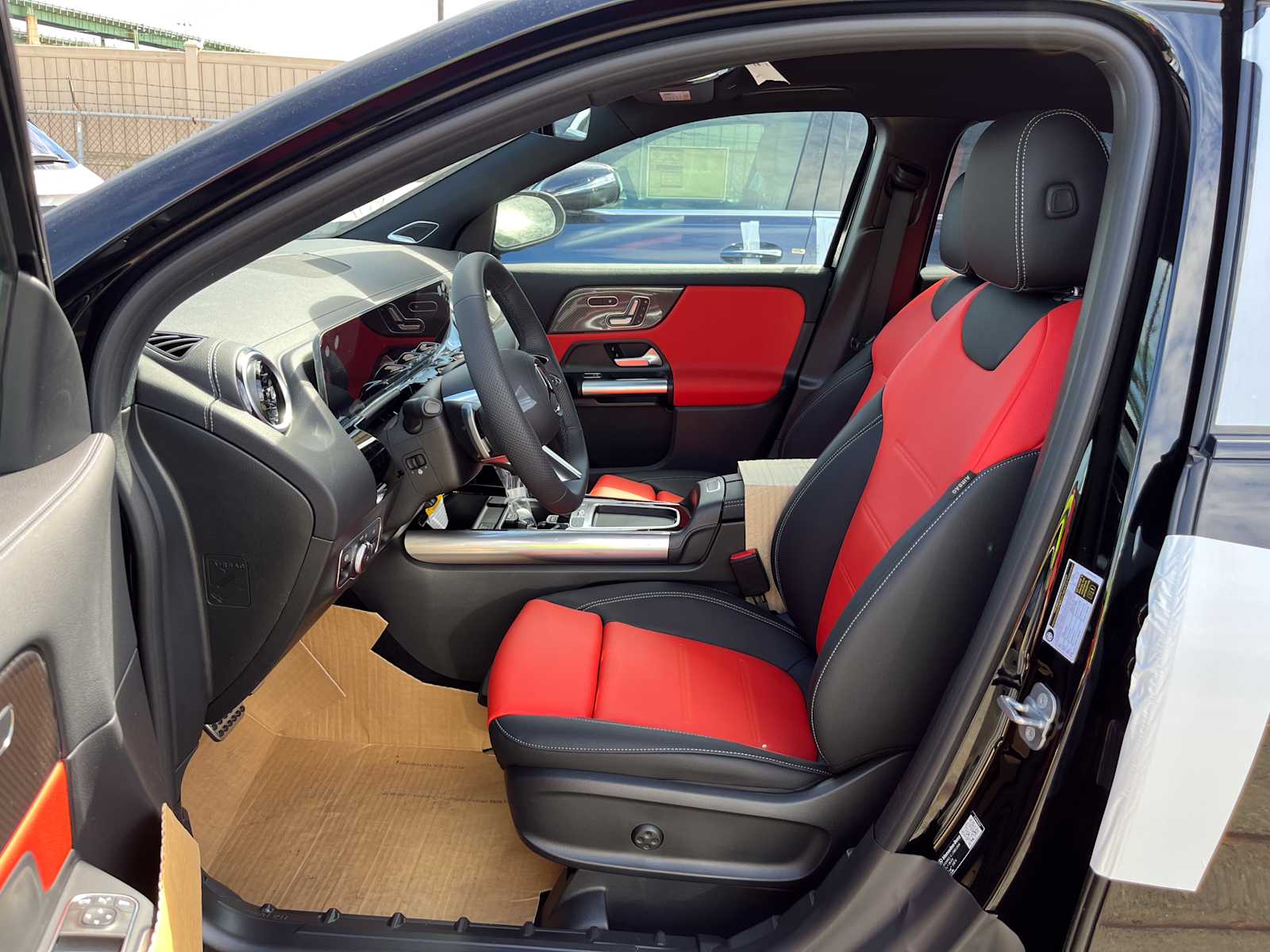 2026 Mercedes Benz GLA 250 4MATIC photo 4