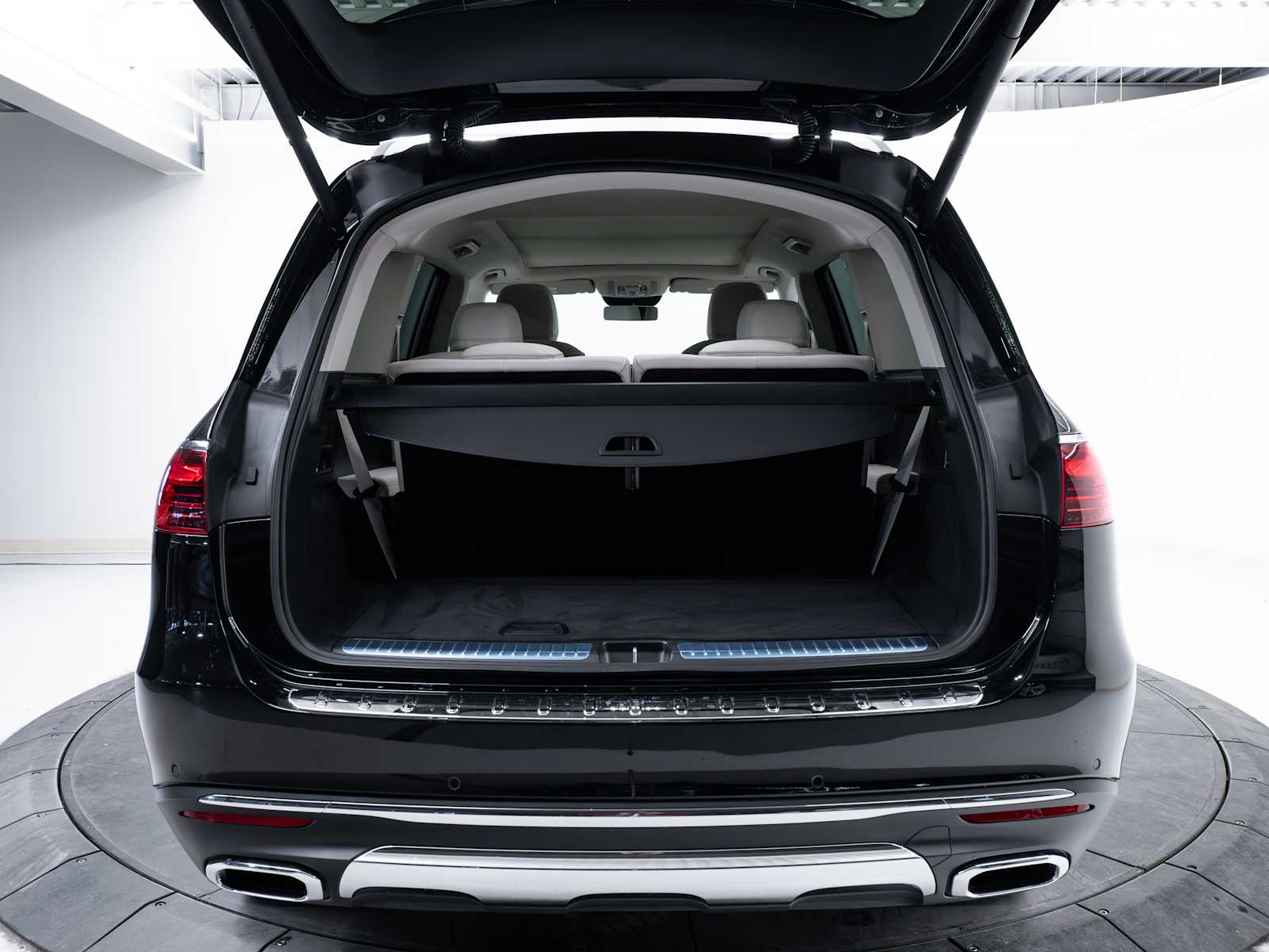 2026 Mercedes-Benz GLS Base - Photo 12