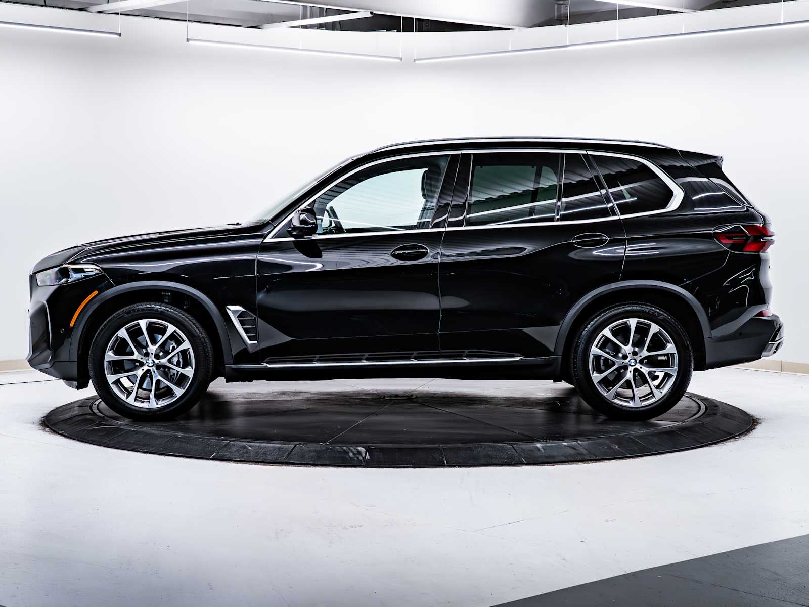 used 2024 BMW X5 car, priced at $51,998