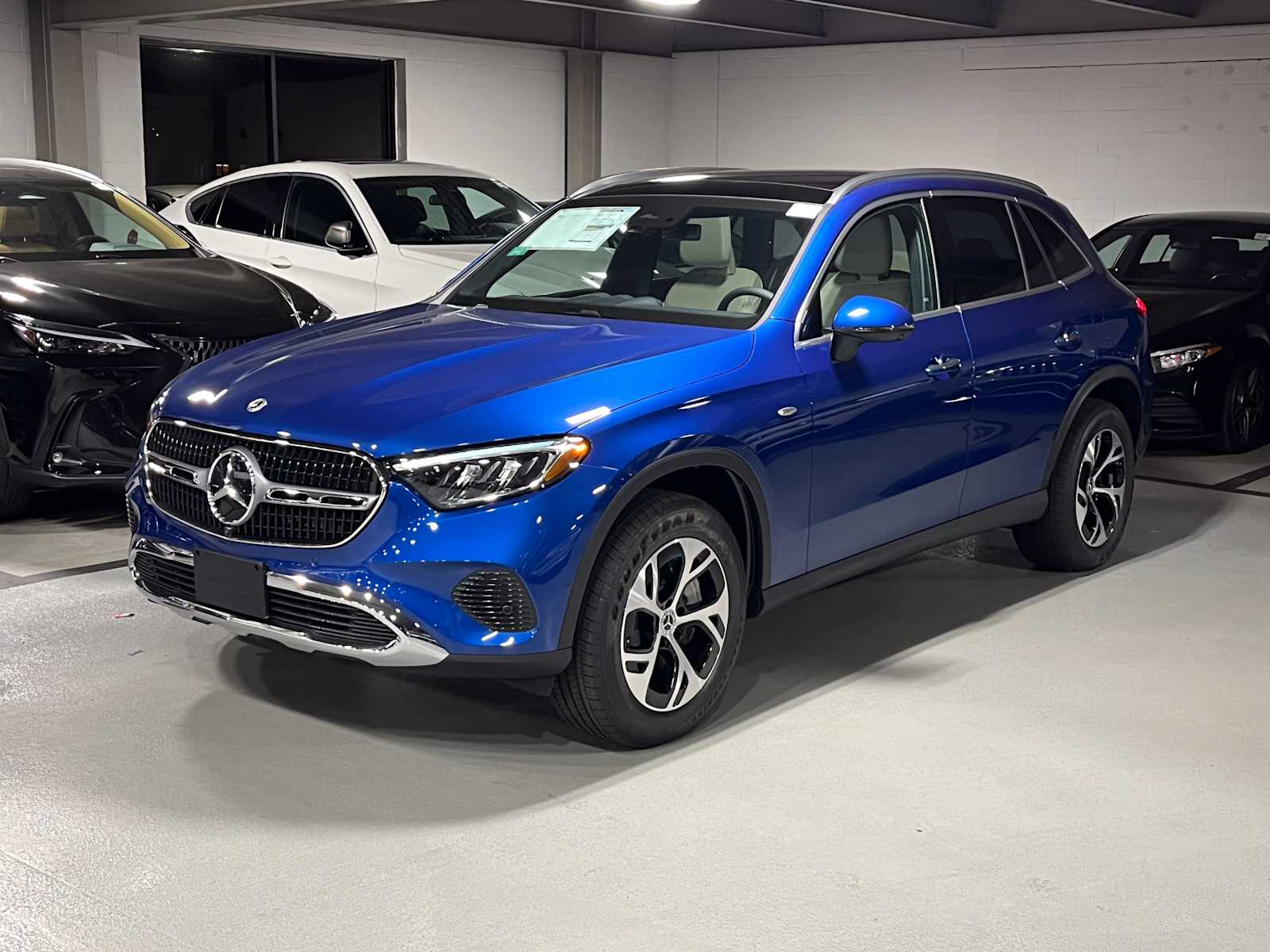 new 2025 Mercedes-Benz GLC 350e Plug-In Hybrid car