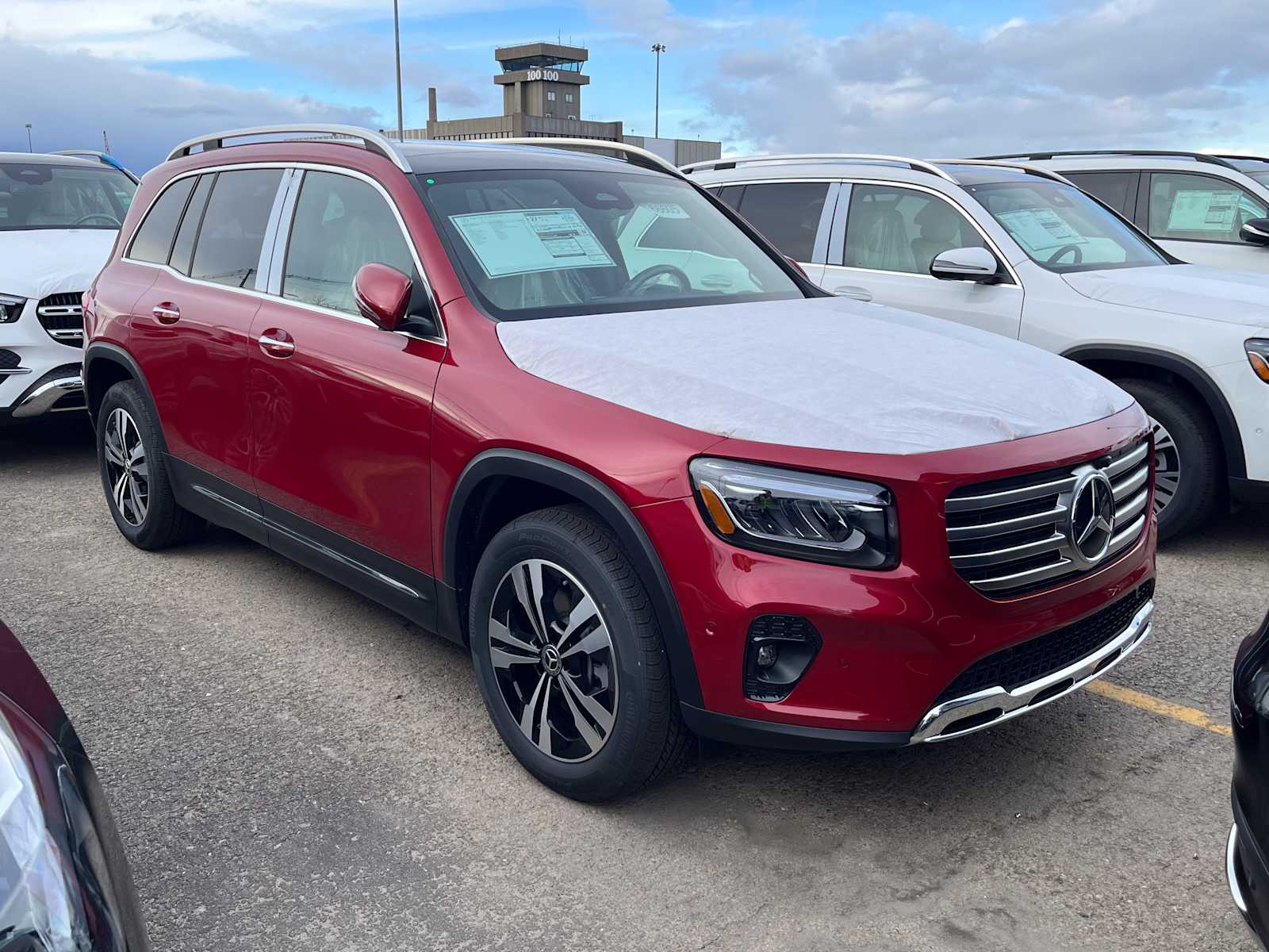 2026 Mercedes-Benz GLB GLB 250's photo