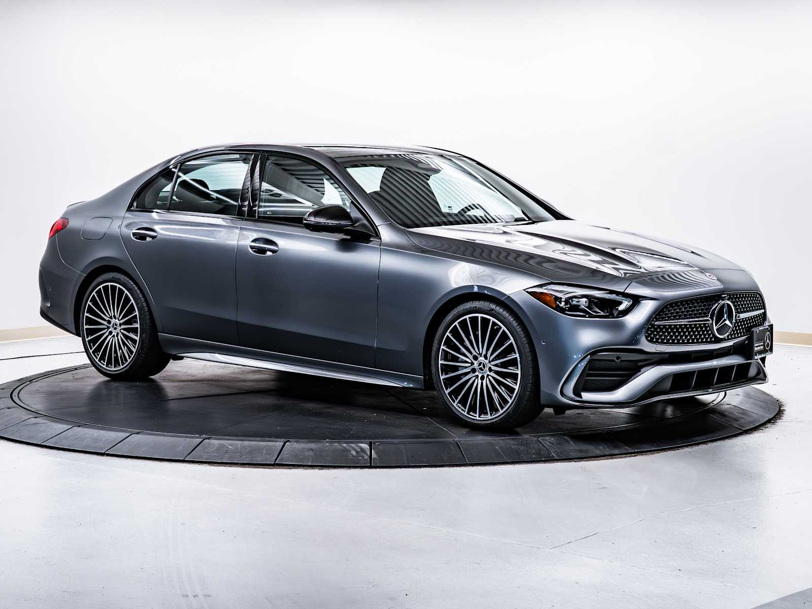 2025 Mercedes-Benz C-Class Sedan C 300's photo