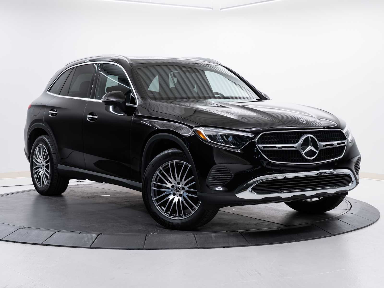 2025 Mercedes-Benz GLC