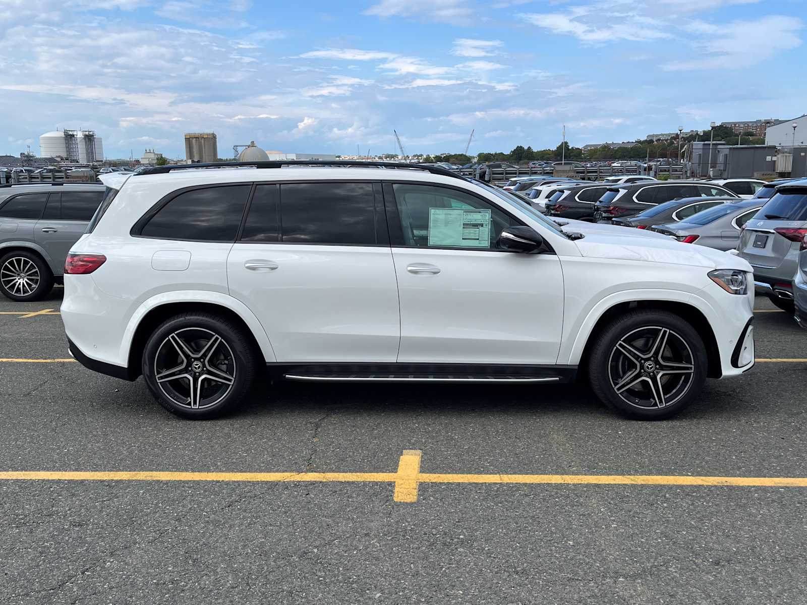 new 2026 Mercedes-Benz GLS 450 car
