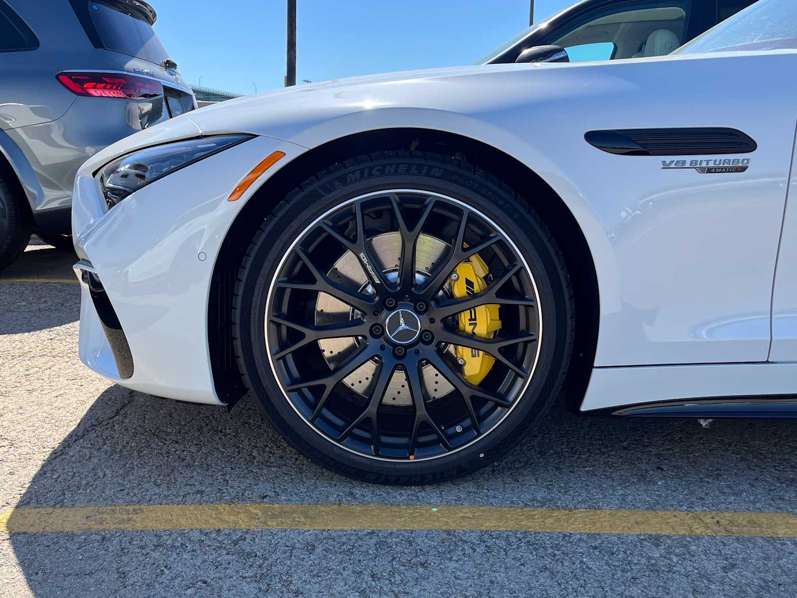 2026 Mercedes Benz SL AMG 63 photo 2