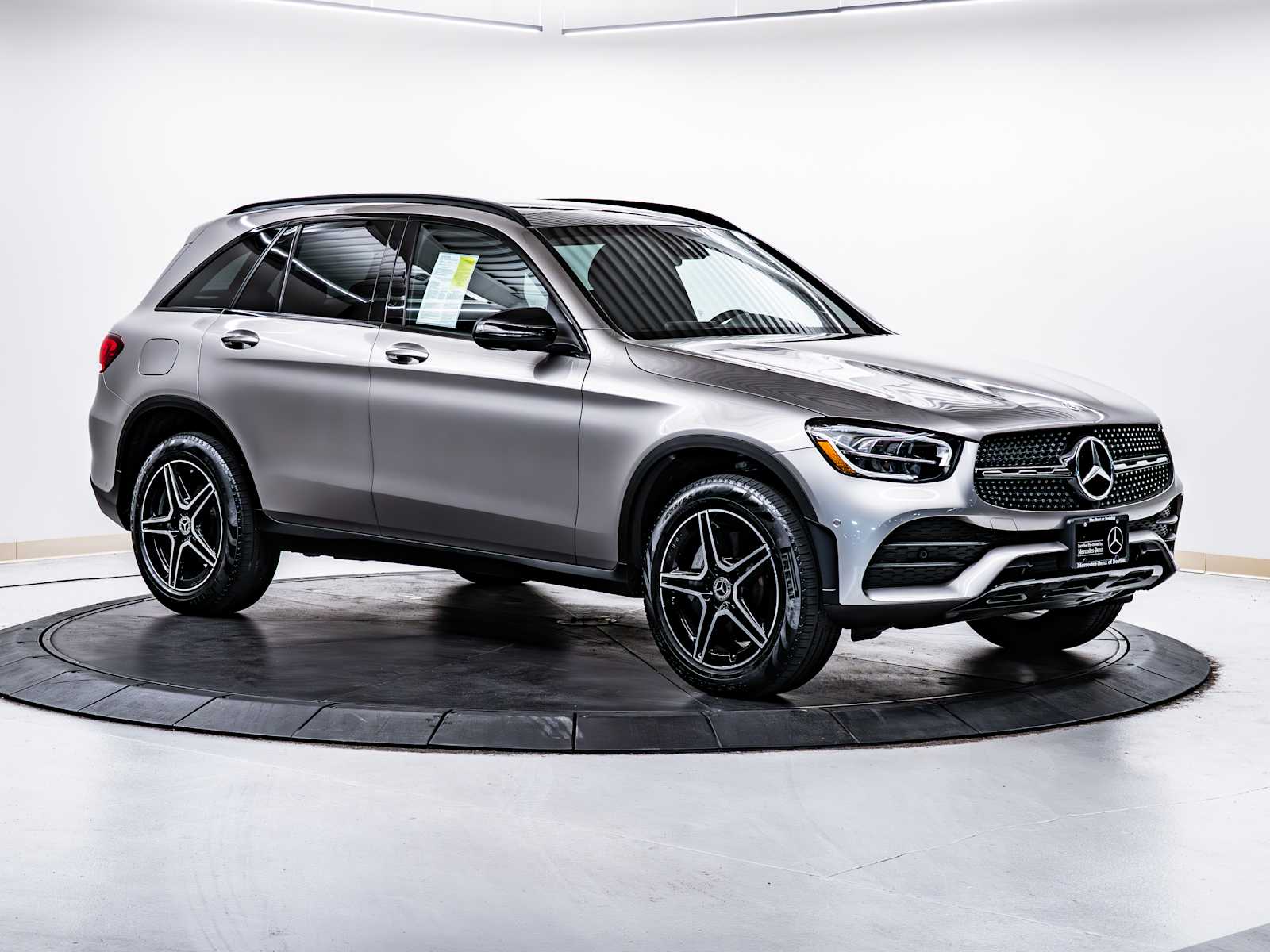 2022 Mercedes-Benz GLC