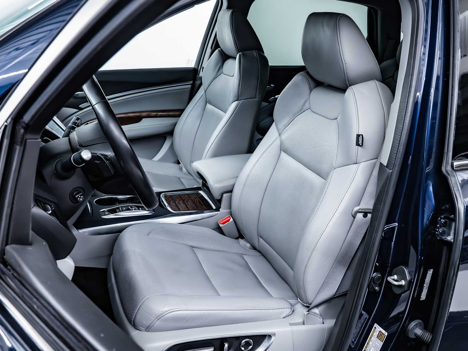 used 2020 Acura MDX car, priced at $29,998