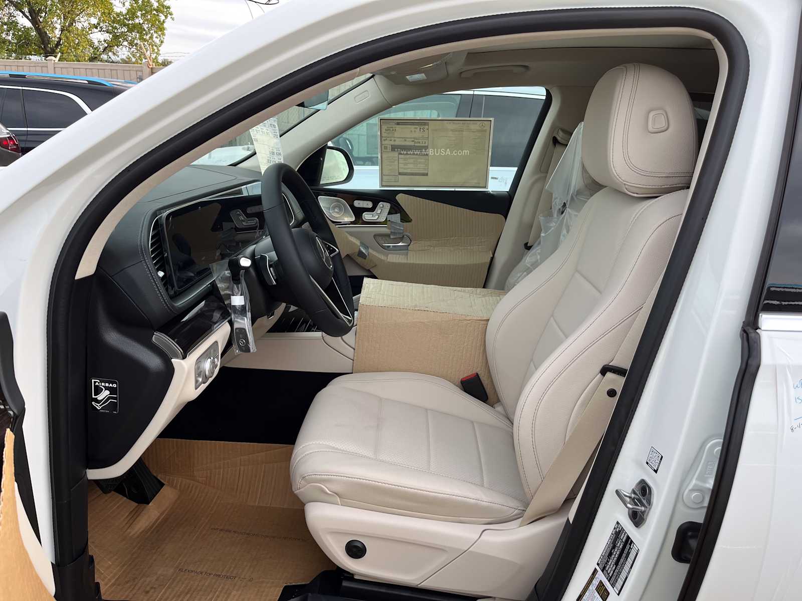 2026 Mercedes Benz GLS 450 4MATIC photo 2