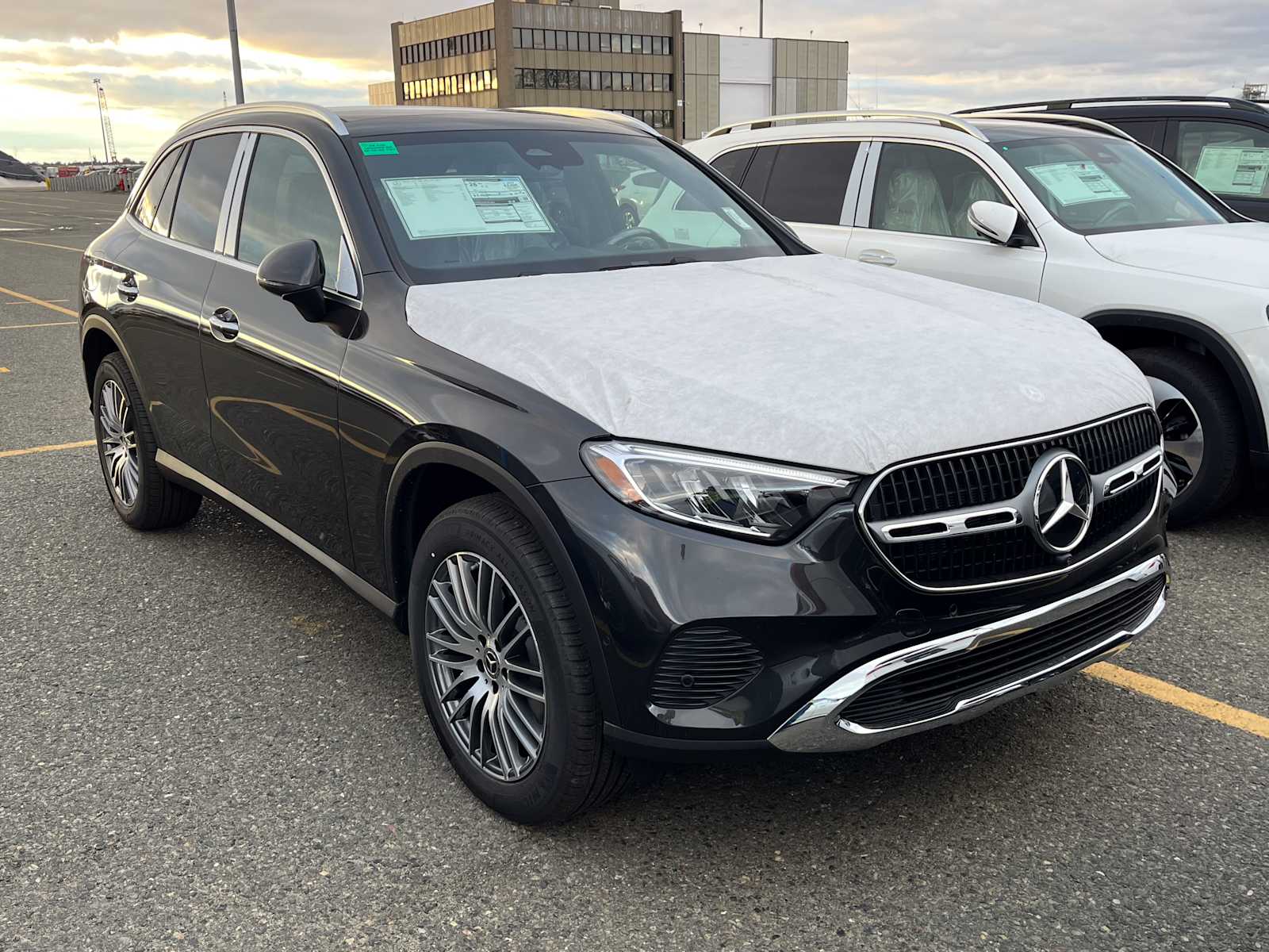 2026 Mercedes-Benz GLC Base's photo