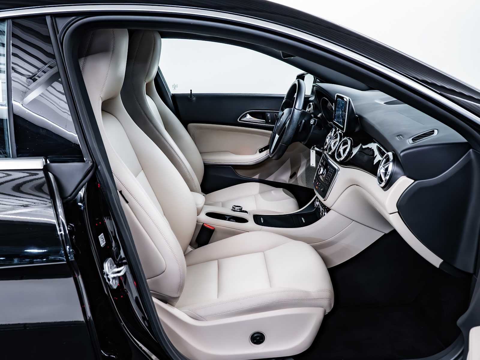 used 2014 Mercedes-Benz CLA 250 car, priced at $13,998