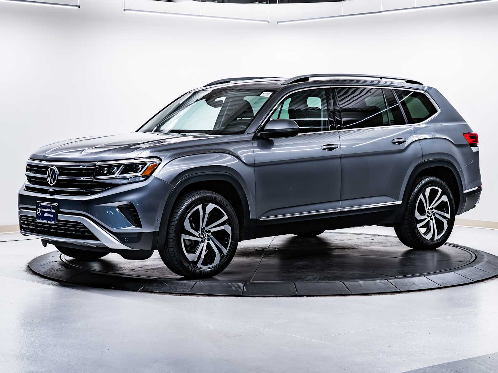 2021 Volkswagen Atlas V6 SEL Premium photo 2