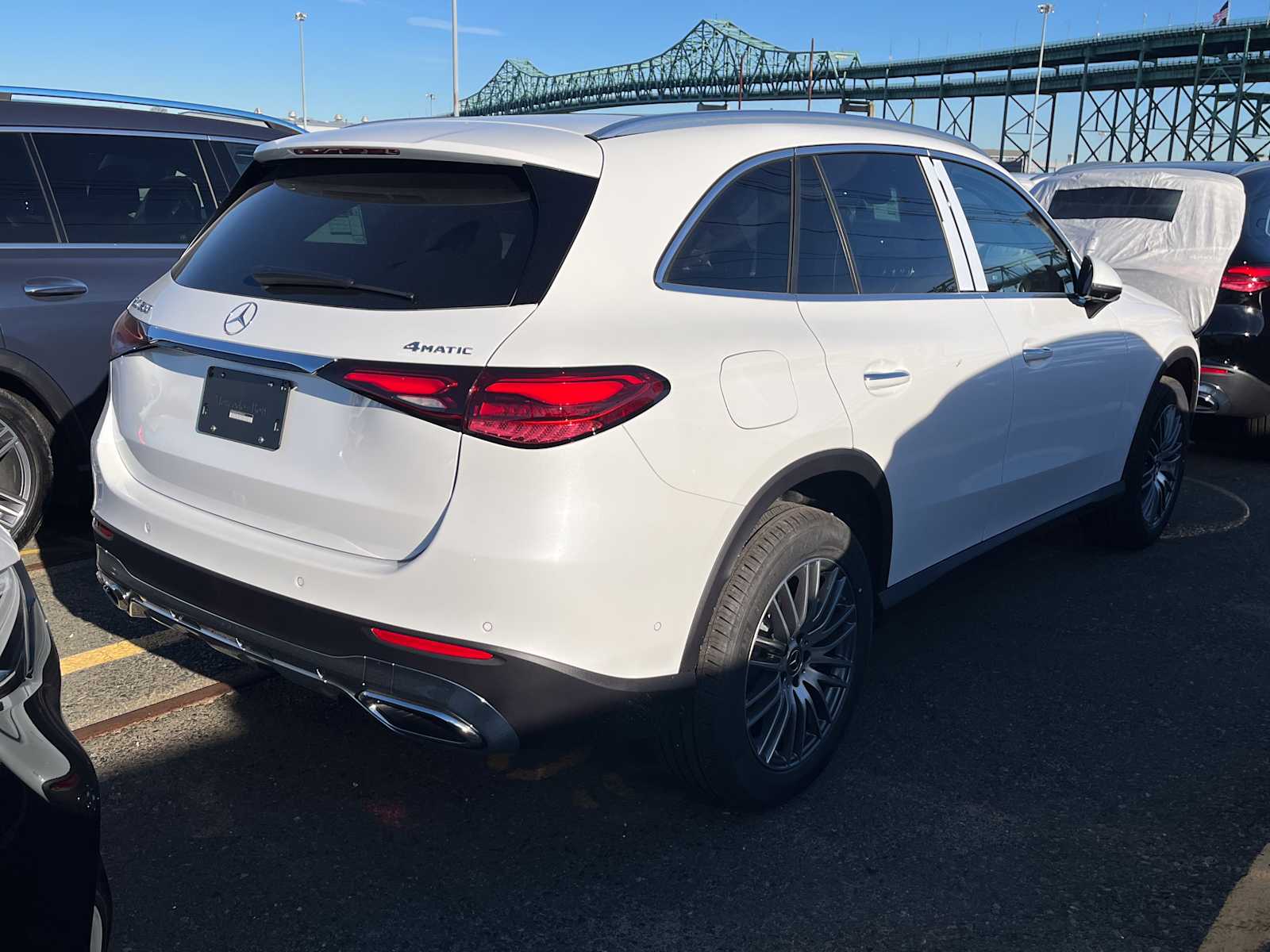 2026 Mercedes Benz GLC 300 4MATIC photo 3