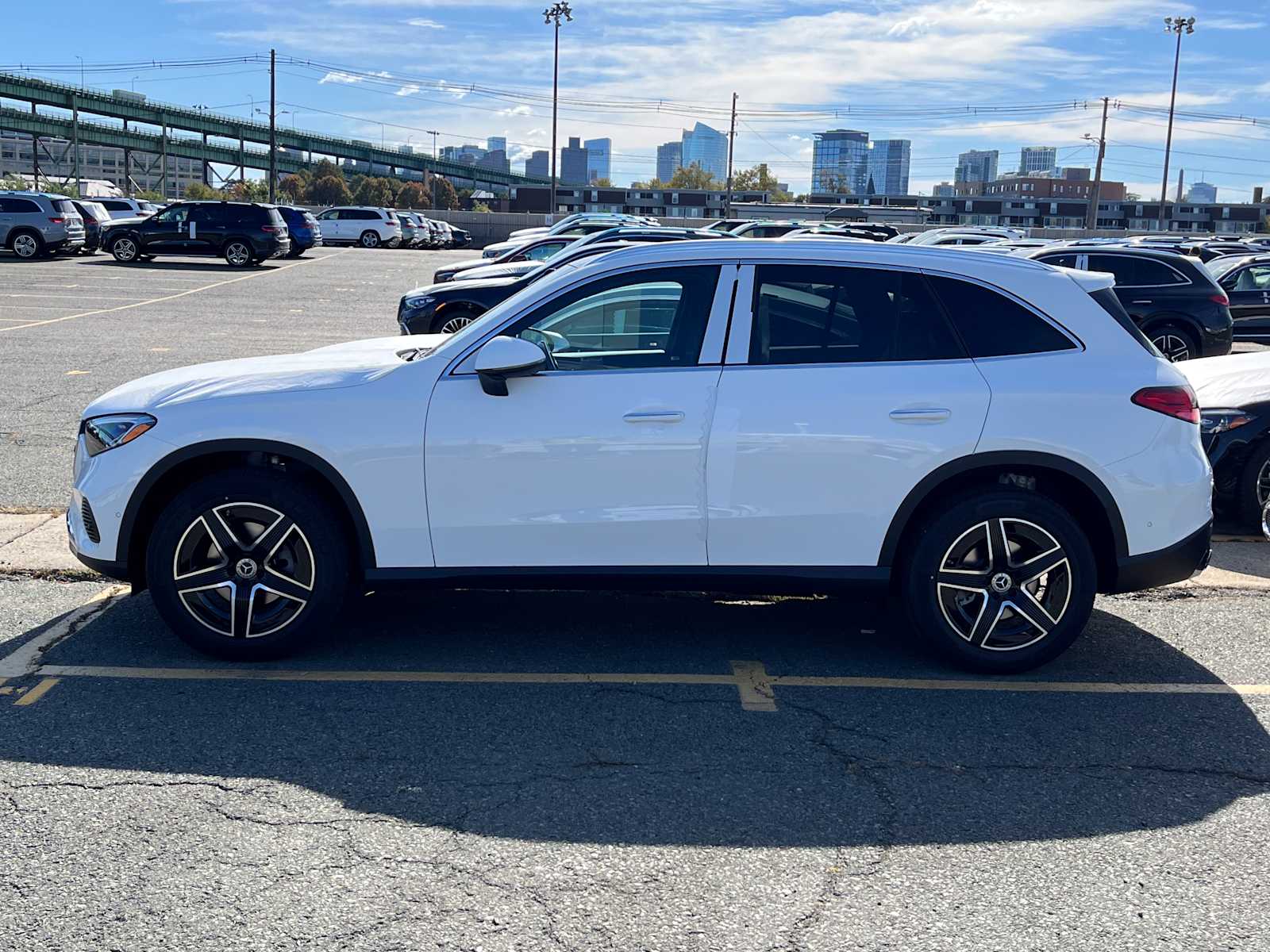 2026 Mercedes Benz GLC 300 4MATIC photo 2