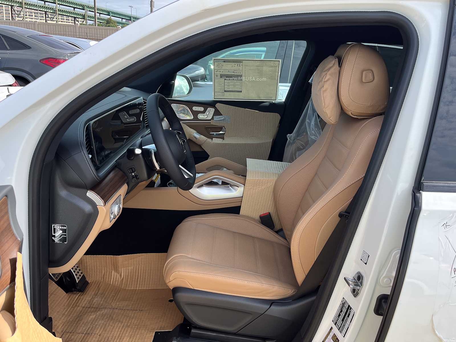 new 2025 Mercedes-Benz GLS 450 car